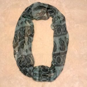 Infinity scarf
